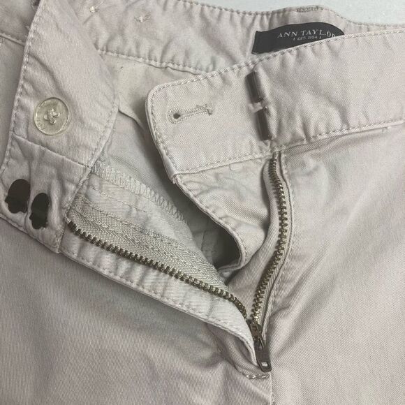 ANN TAYLOR Khaki‎ Cuffed Bermuda Shorts Size 8 Tan - Picture 8 of 9